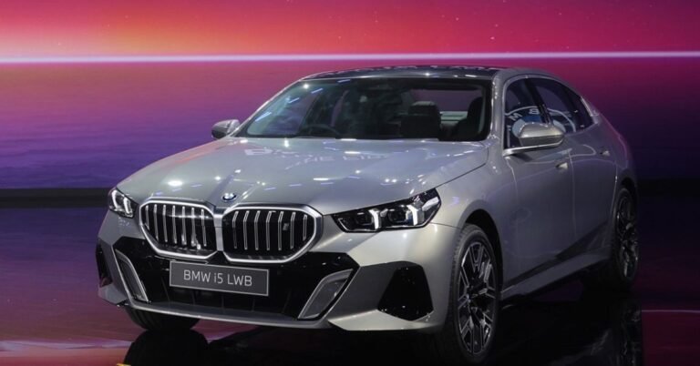 BMW i5 LWB